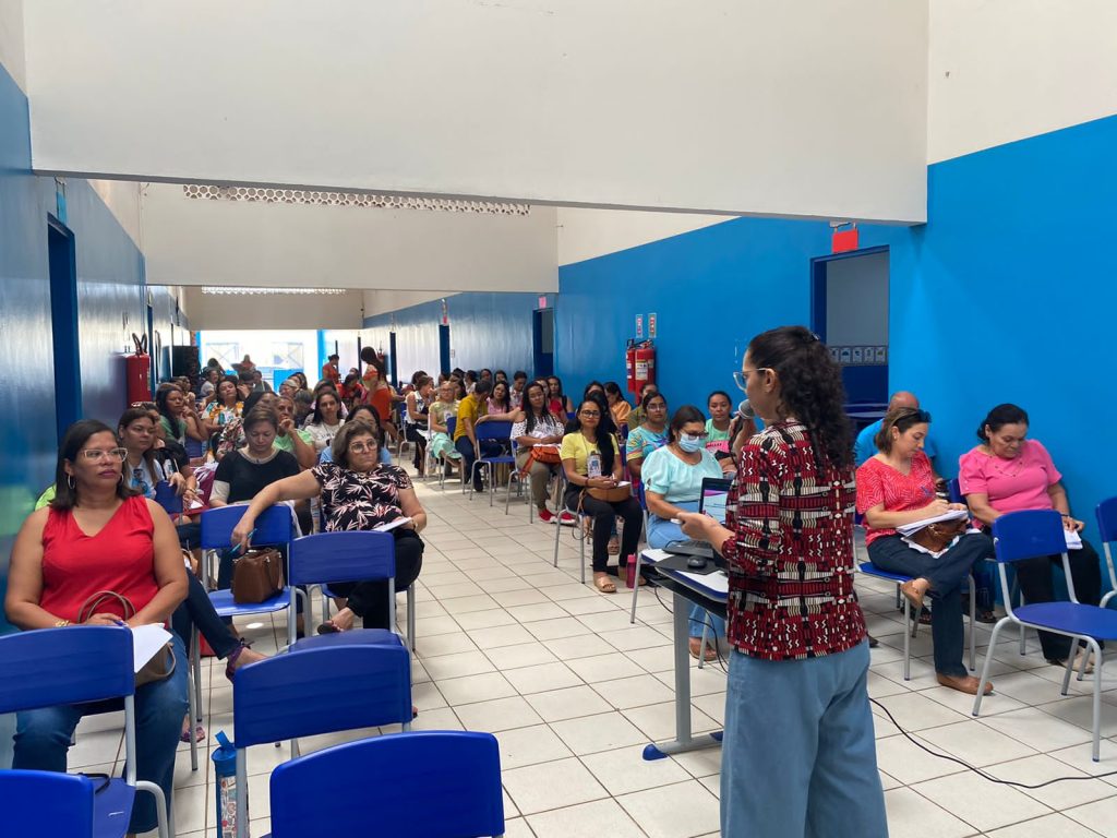 Educação de Serra do Mel realiza formação com professores da rede municipal