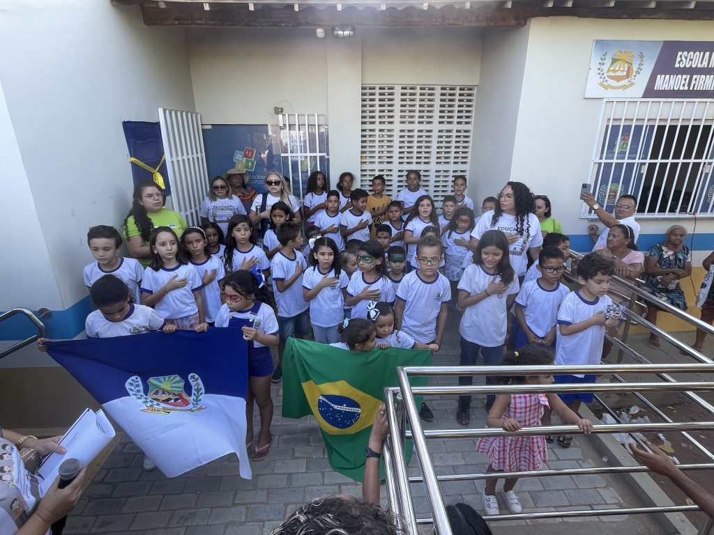 Prefeitura de Serra do Mel leva serviços e reinaugura escola e creche na Vila Guanabara